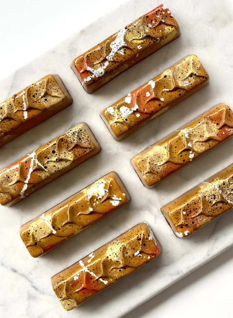 Tine Forst - Creation 4 - Ambassadors - Roxy & Rich